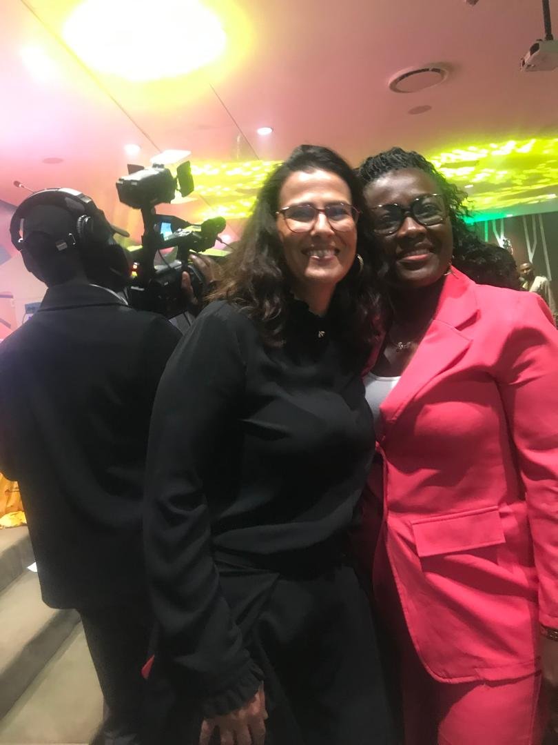 Image avec Mona Kadiri